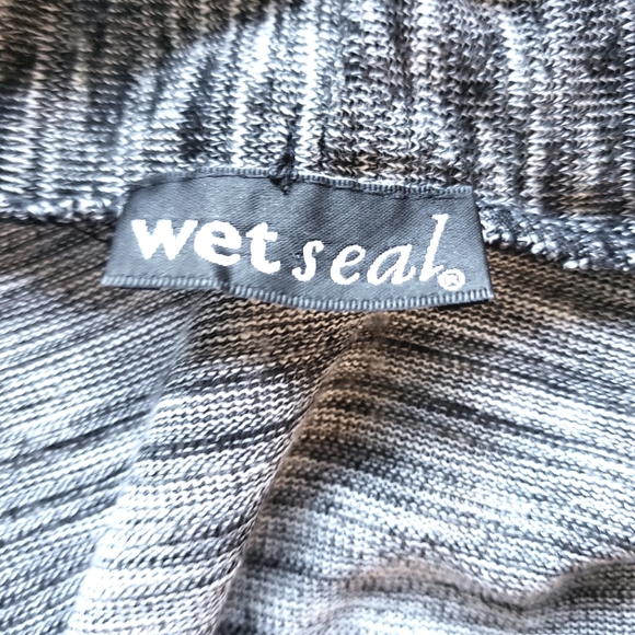 Wet Seal Heather Gray Flowy Office Casual Vest - Picture 3 of 5